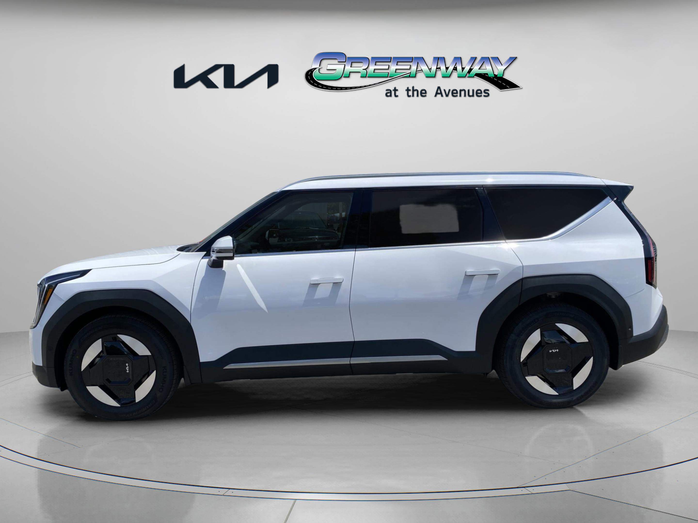 New 2026 Kia EV9 Wind AWD/4WD image 2