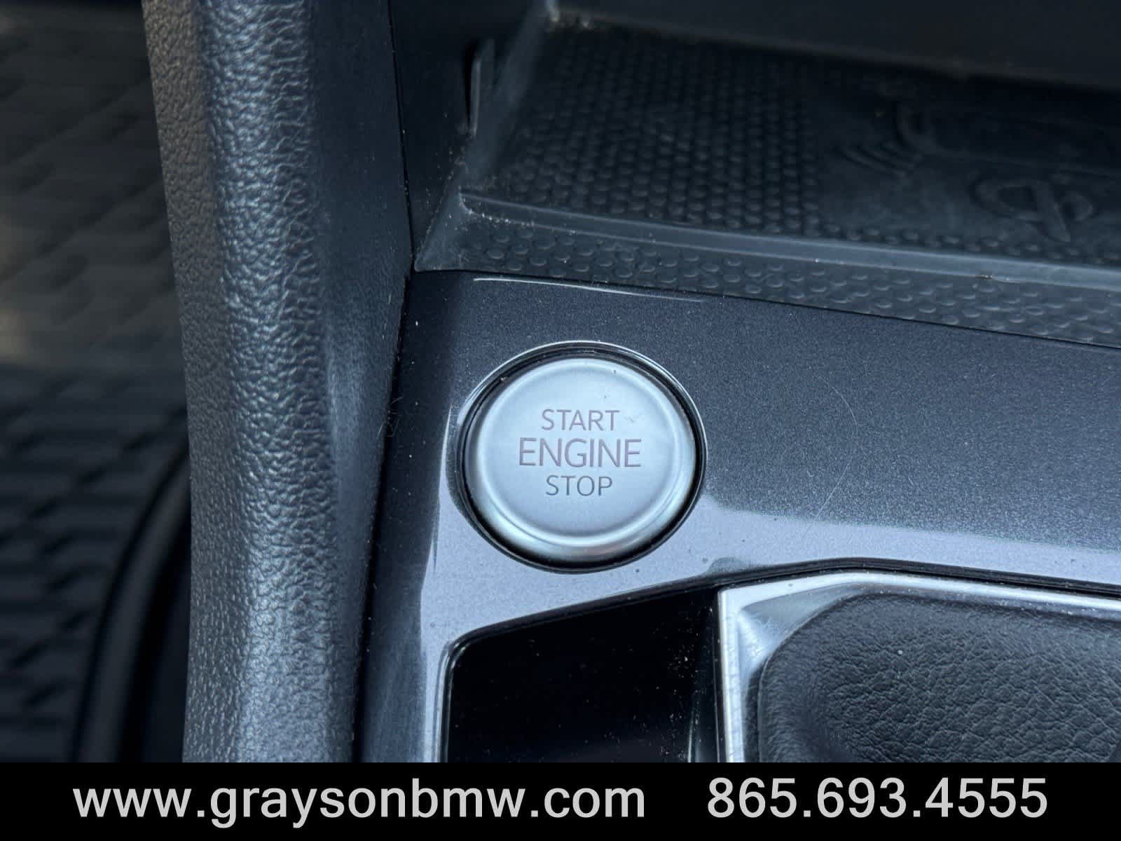 Used 2024 Volkswagen Tiguan SE R-Line FWD image 27