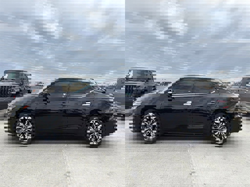 Used 2023 Nissan Maxima Platinum w/ Sport Mat Group image 7