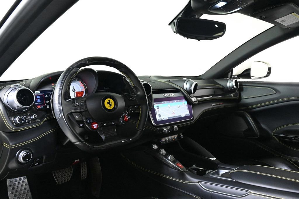 Used 2018 Ferrari GTC4Lusso image 3
