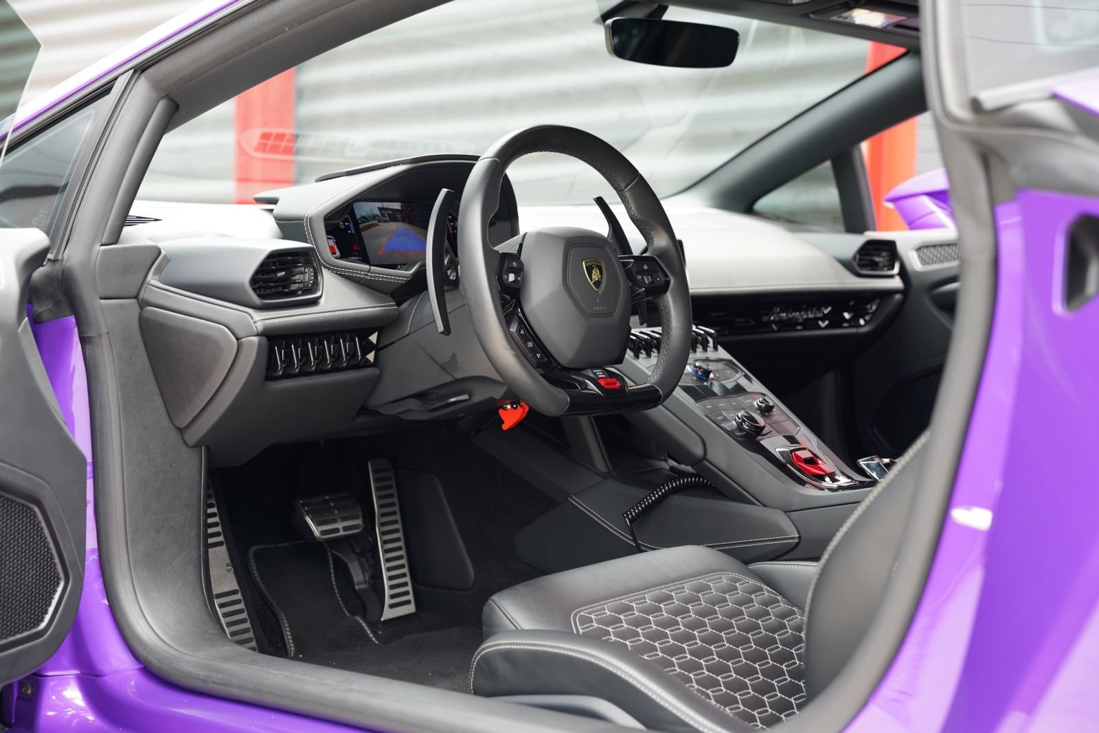 Used 2018 Lamborghini Huracan LP 580-2 RWD image 25