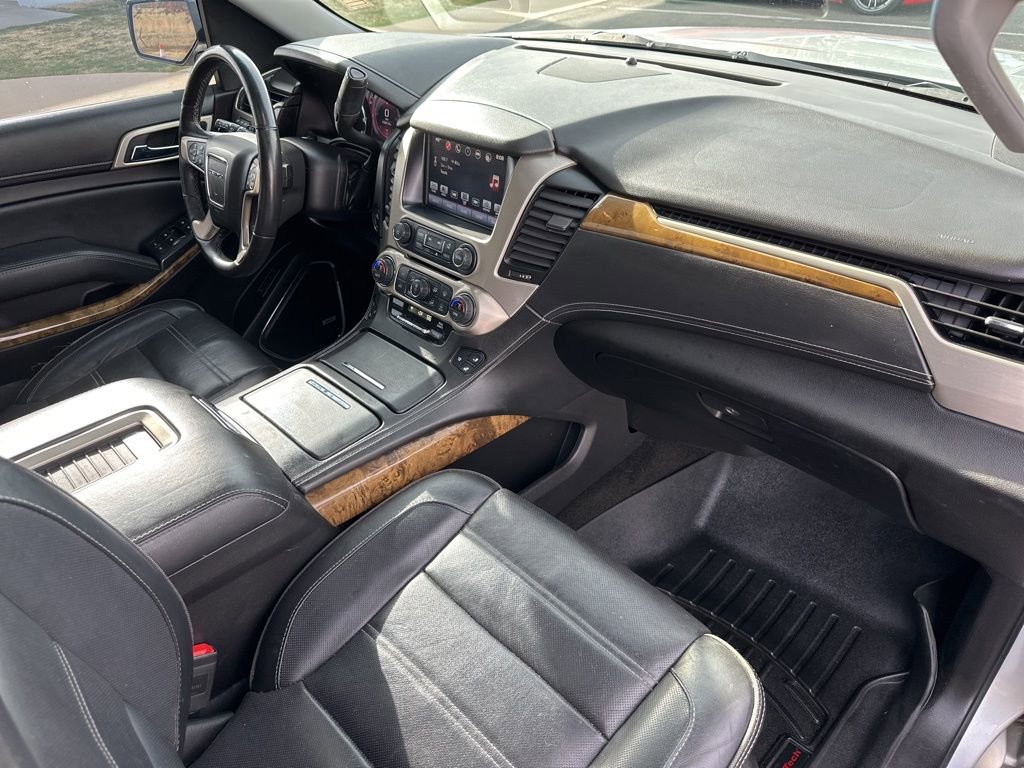 Used 2016 GMC Yukon Denali w/ Open Road Package image 35