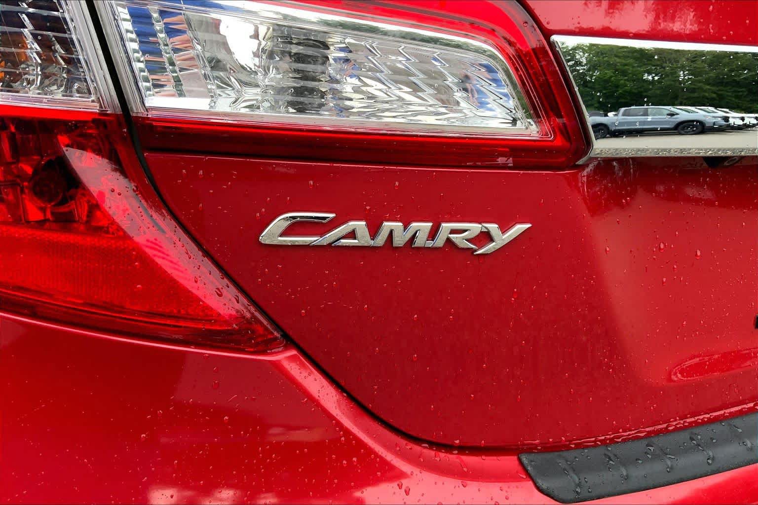 Used 2013 Toyota Camry XLE w/ Convenience Pkg FWD image 33
