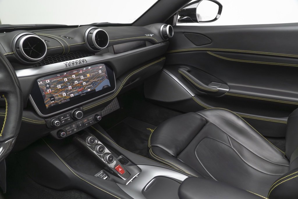Used 2019 Ferrari Portofino image 50