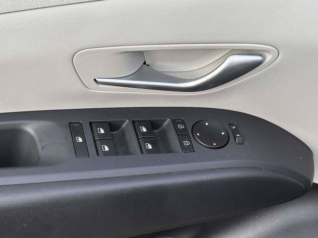 Used 2025 Hyundai Tucson SEL AWD/4WD image 11