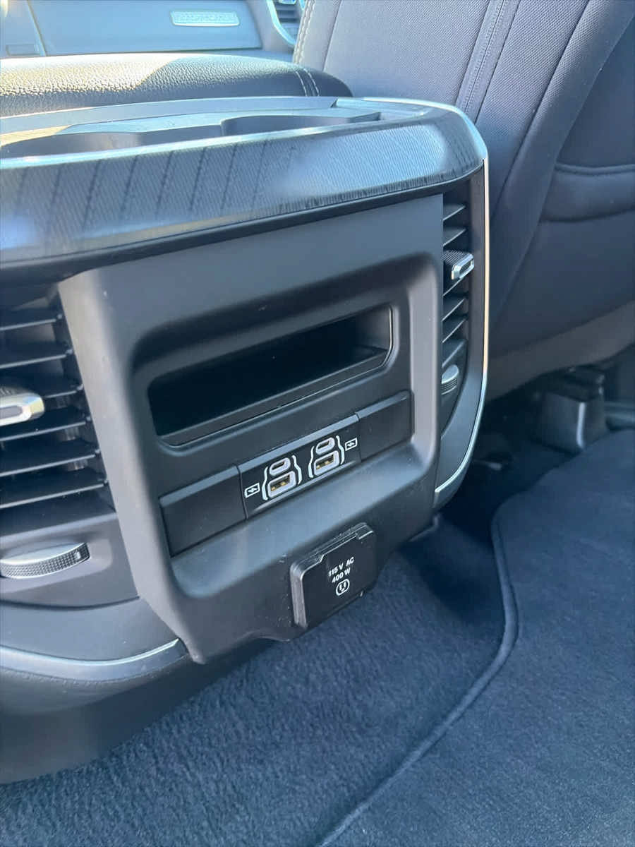 Used 2025 RAM 1500 Big Horn AWD/4WD image 29