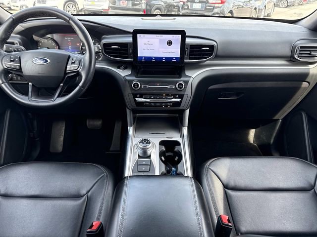 Used 2020 Ford Explorer XLT w/ Equipment Group 202A image 23