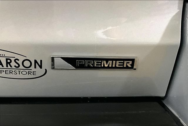 Used 2018 Chevrolet Suburban Premier AWD/4WD image 26