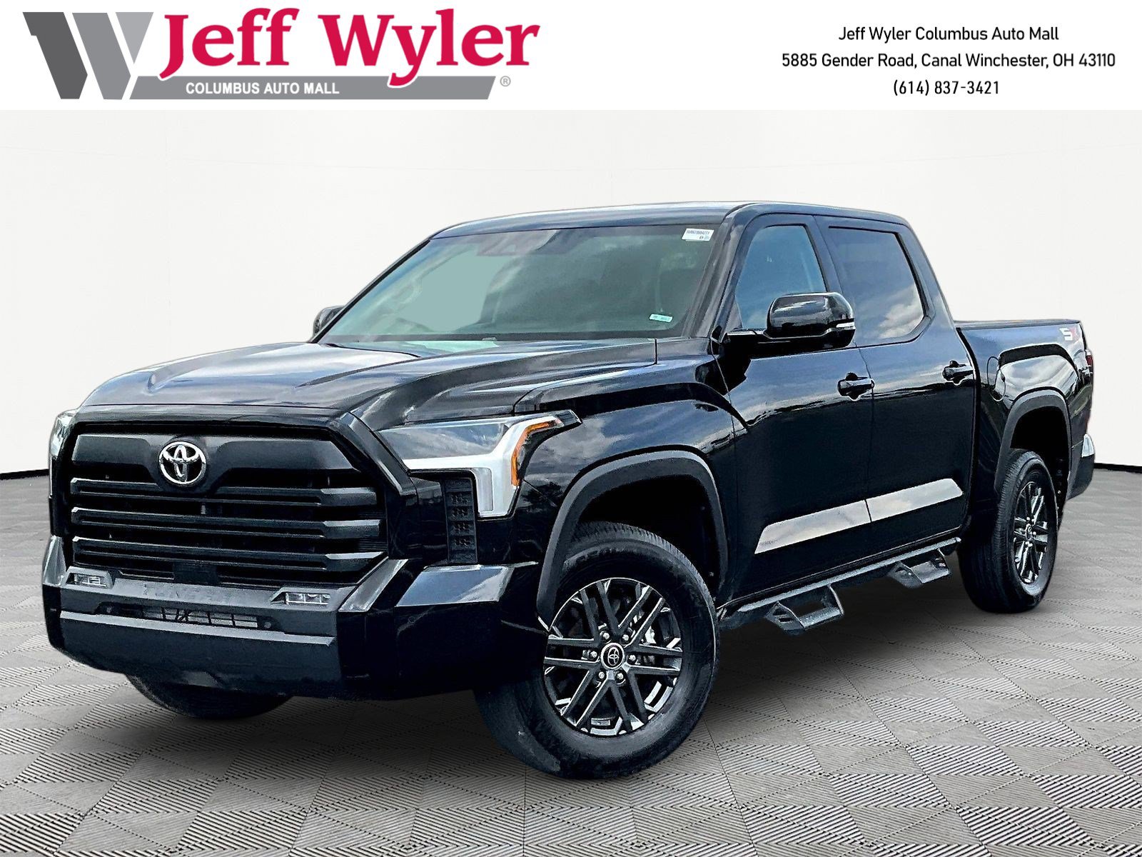 Used 2024 Toyota Tundra SR5 w/ SR5 Convenience Package AWD/4WD image 1