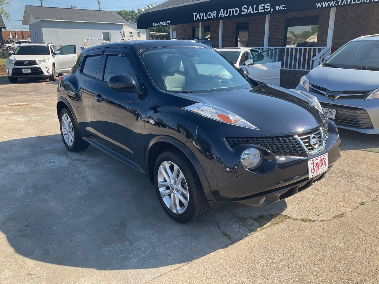Used 2014 Nissan Juke SV FWD image 1