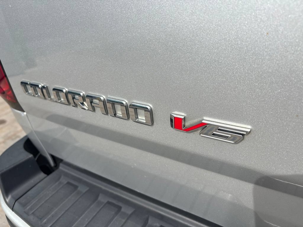 Used 2017 Chevrolet Colorado Z71 AWD/4WD image 15