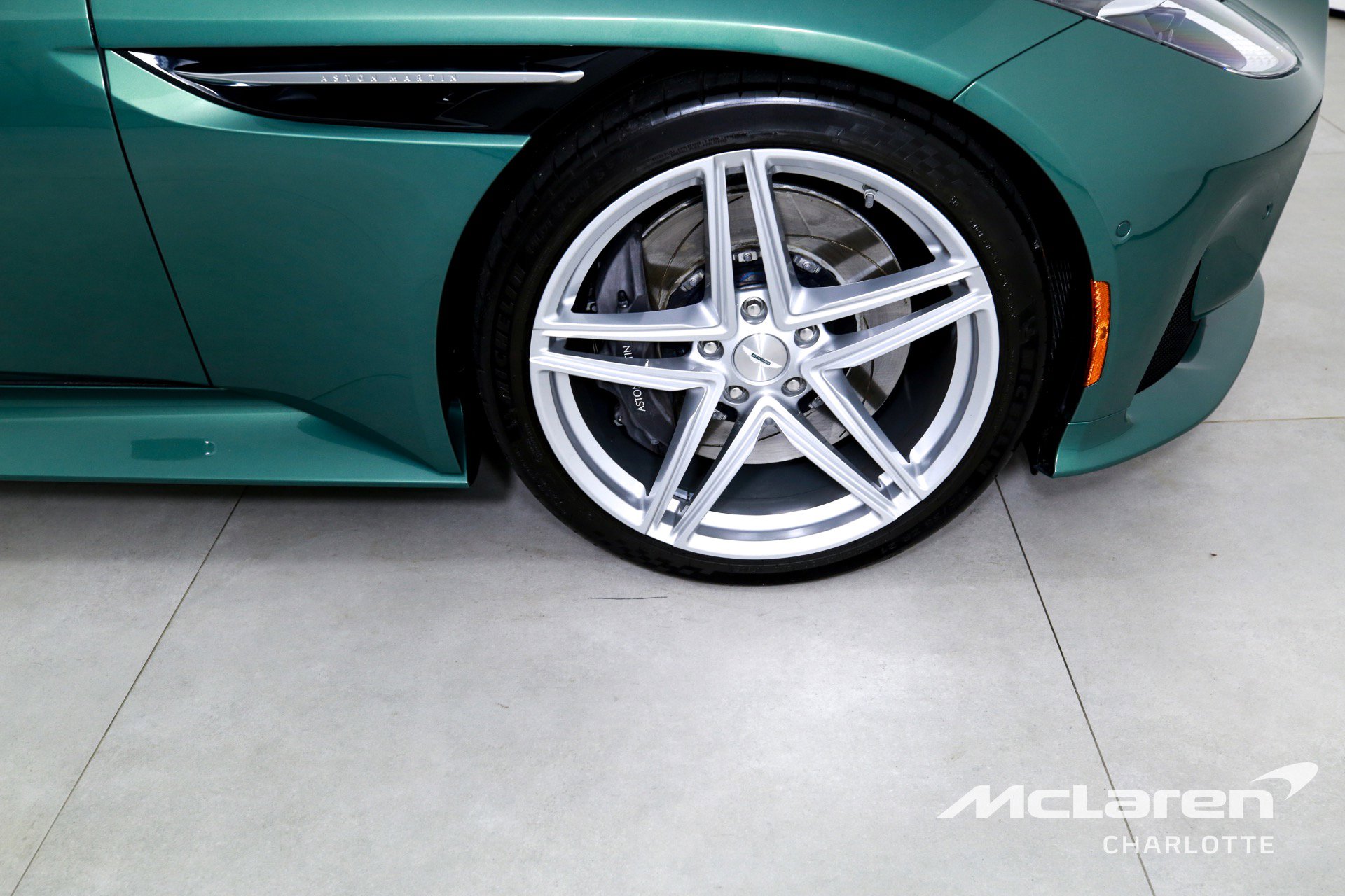 Used 2024 Aston Martin DB12 V8 image 29