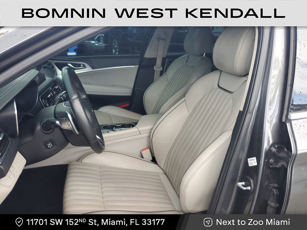 Used 2021 Genesis G70 2.0T w/ Elite Package image 23