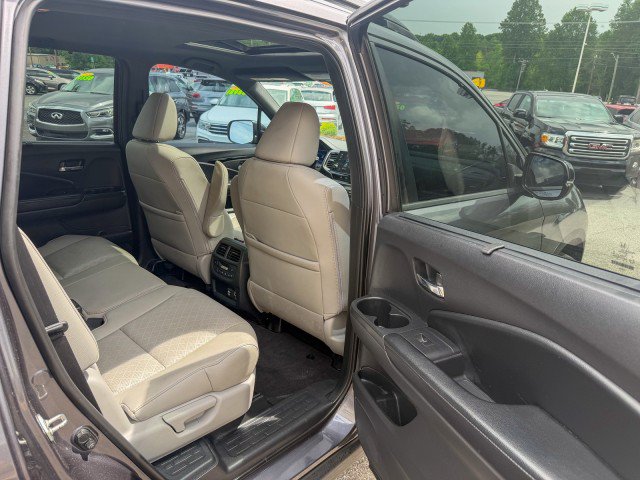 Used 2019 Honda Passport Touring image 15