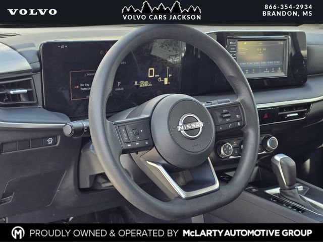 Used 2025 Nissan Kicks S w/ Charging Package FWD image 23