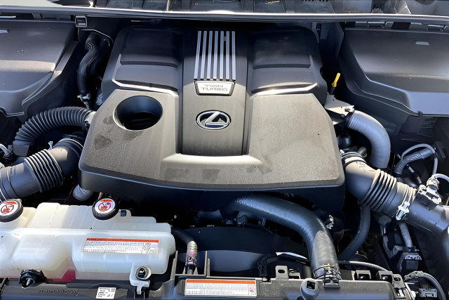 Used 2023 Lexus LX 600 F Sport AWD/4WD image 28