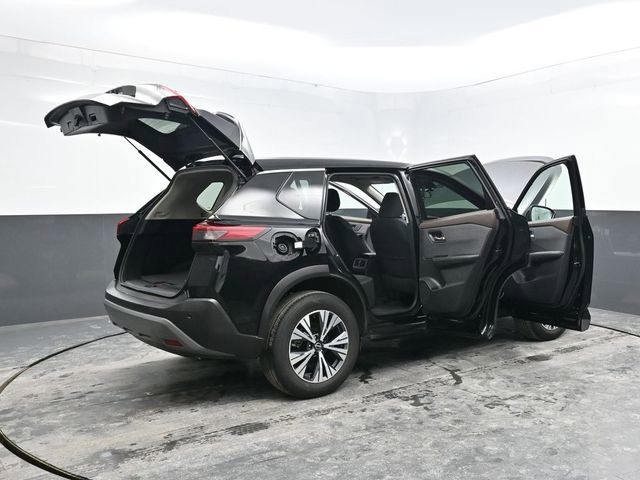 Used 2023 Nissan Rogue SV image 41
