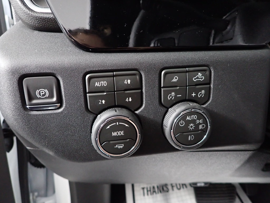 New 2026 Chevrolet Silverado 3500 High Country AWD/4WD image 24