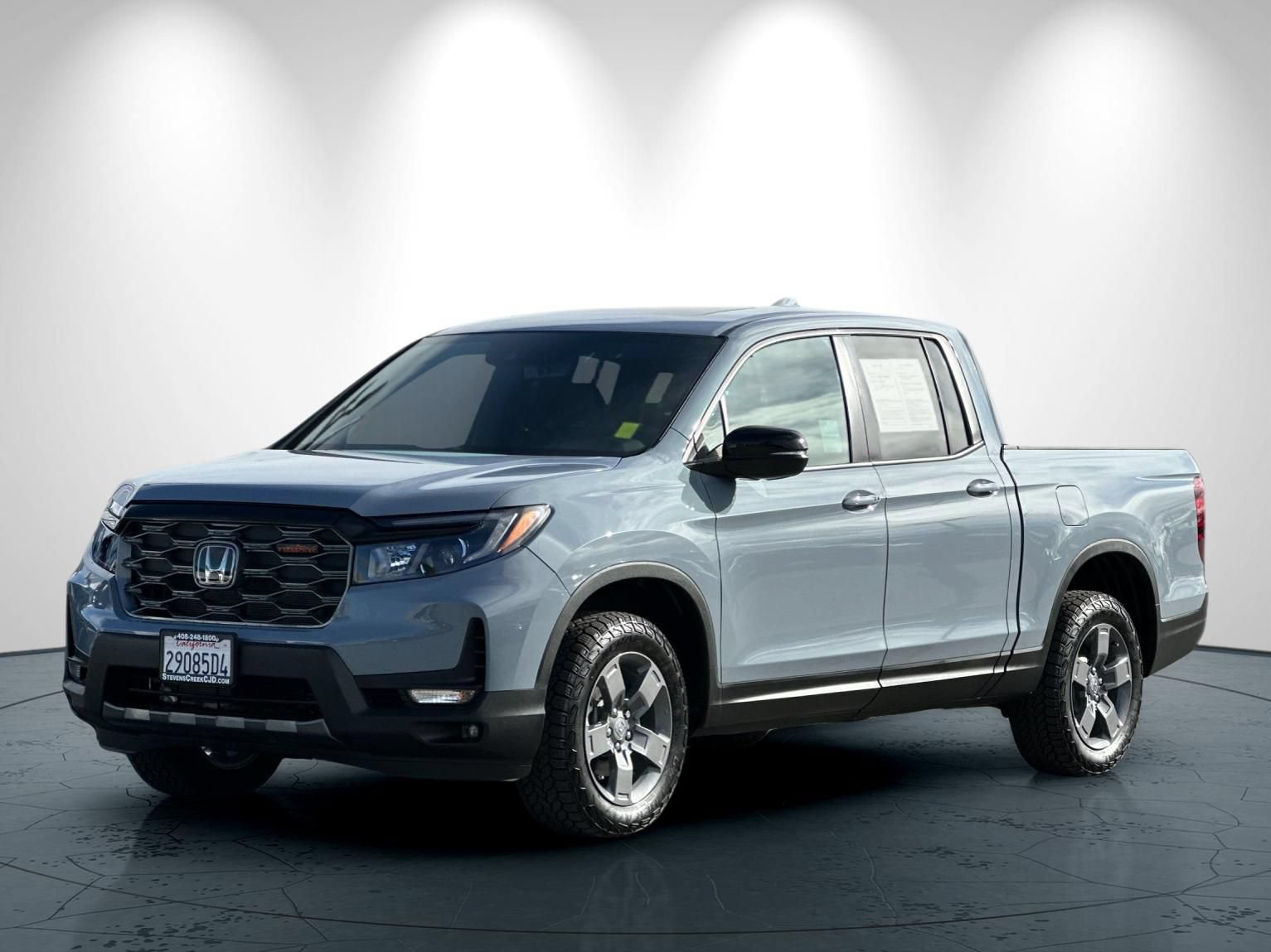 Used 2025 Honda Ridgeline TrailSport image 8