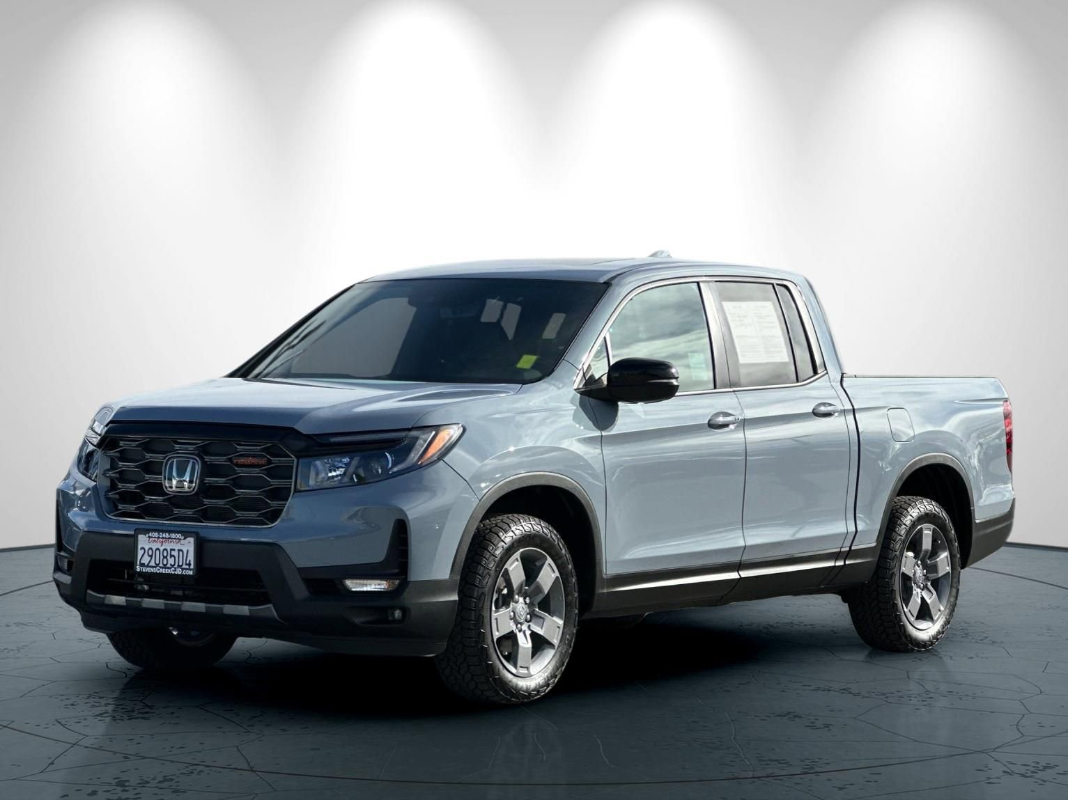 Used 2025 Honda Ridgeline TrailSport image 8