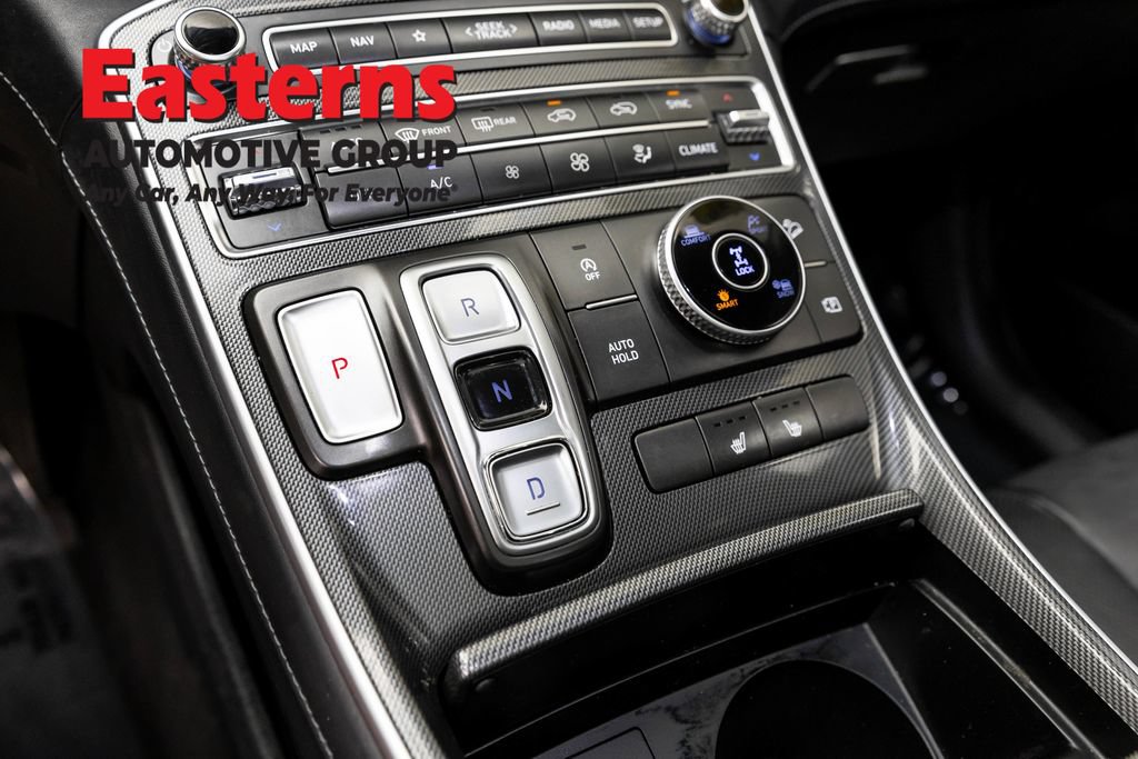 Used 2022 Hyundai Santa Fe SEL w/ Convenience + Premium Package AWD/4WD image 13