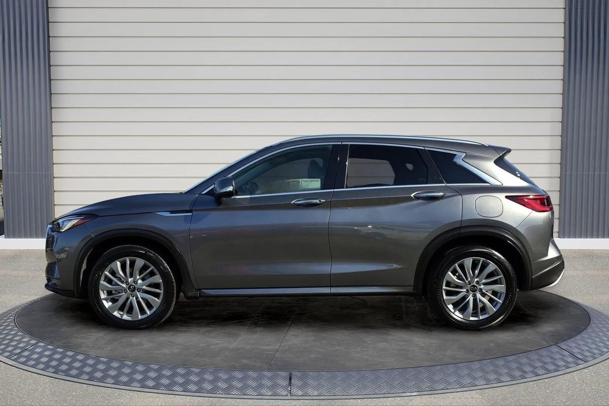 Used 2024 INFINITI QX50 Luxe image 4