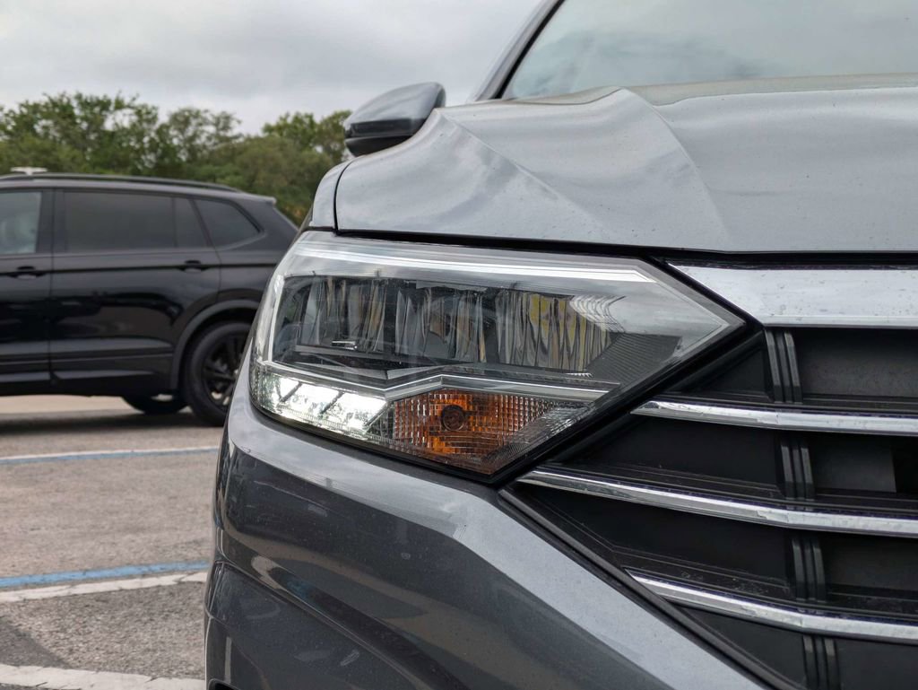 Used 2019 Volkswagen Jetta SE FWD image 10
