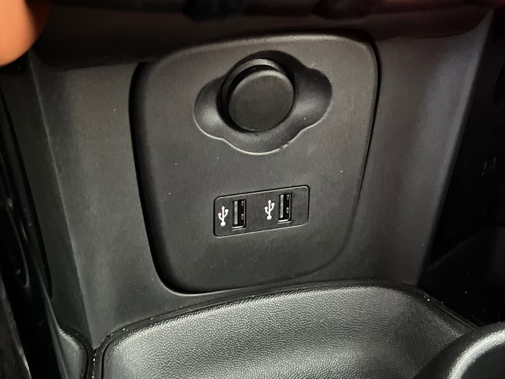 Used 2020 MINI Cooper S image 36