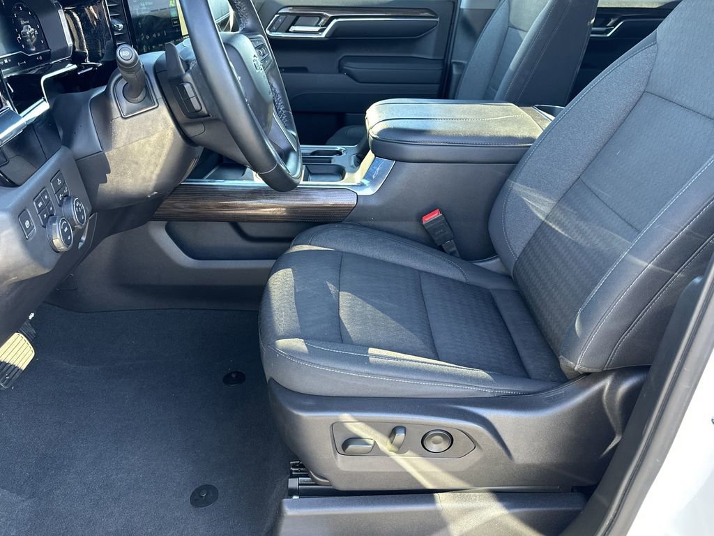 Used 2024 Chevrolet Silverado 1500 LT Trail Boss w/ Protection Package image 14