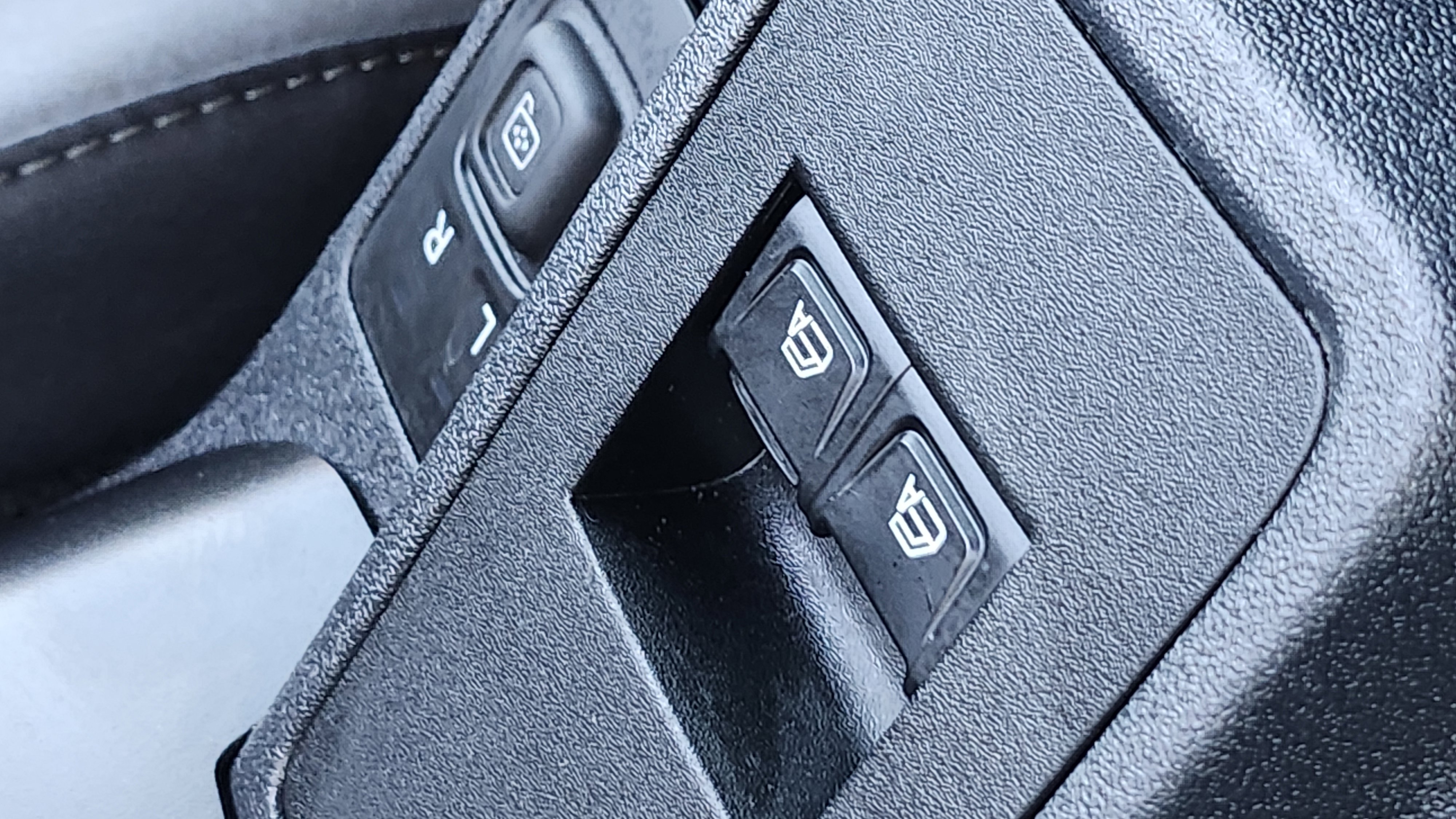 Used 2021 Ford Bronco Black Diamond w/ Sasquatch Package image 33