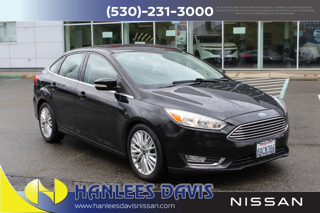 Used 2017 Ford Focus Titanium FWD image 5