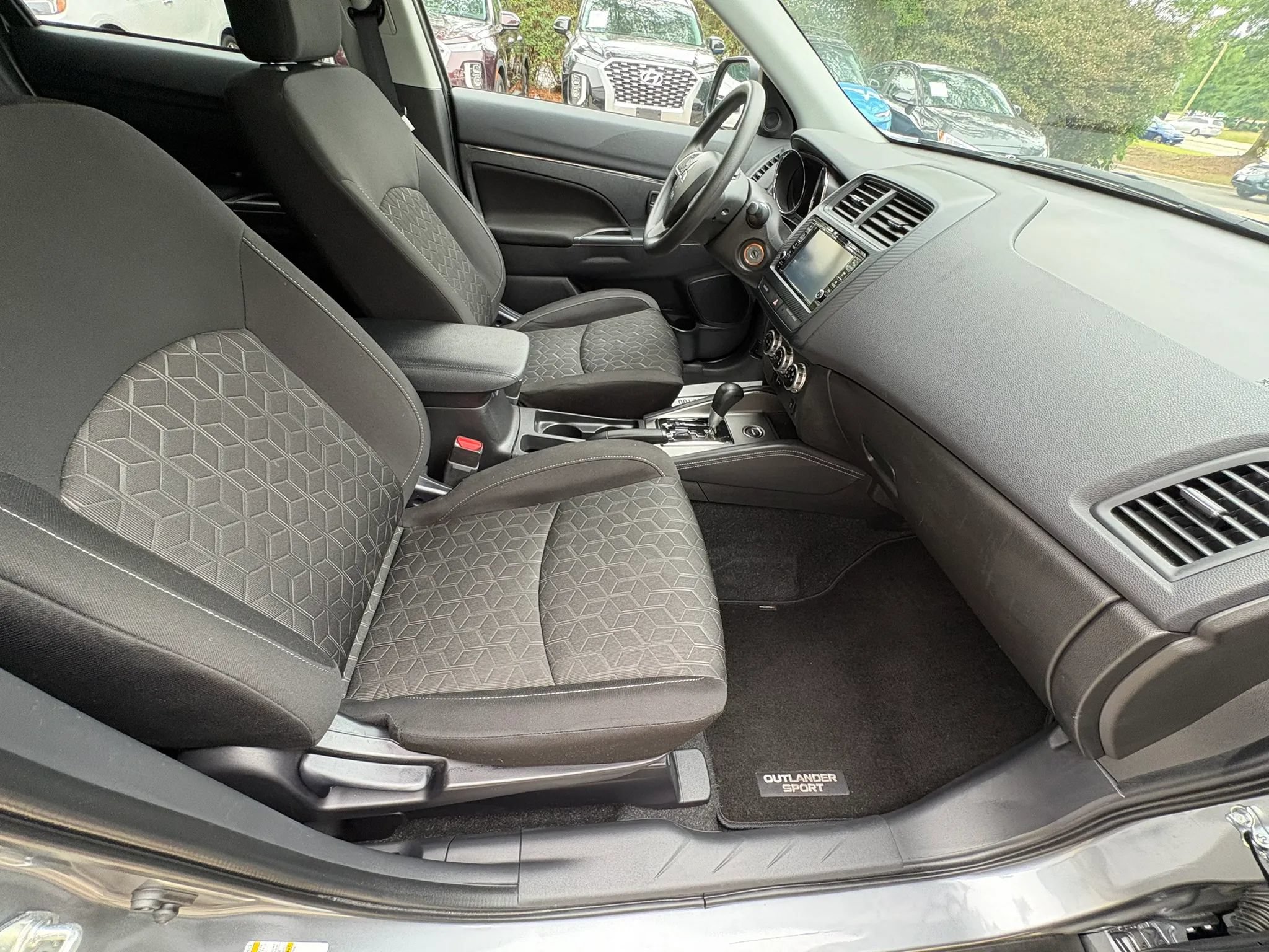 Used 2025 Mitsubishi Outlander Sport ES AWD/4WD image 10