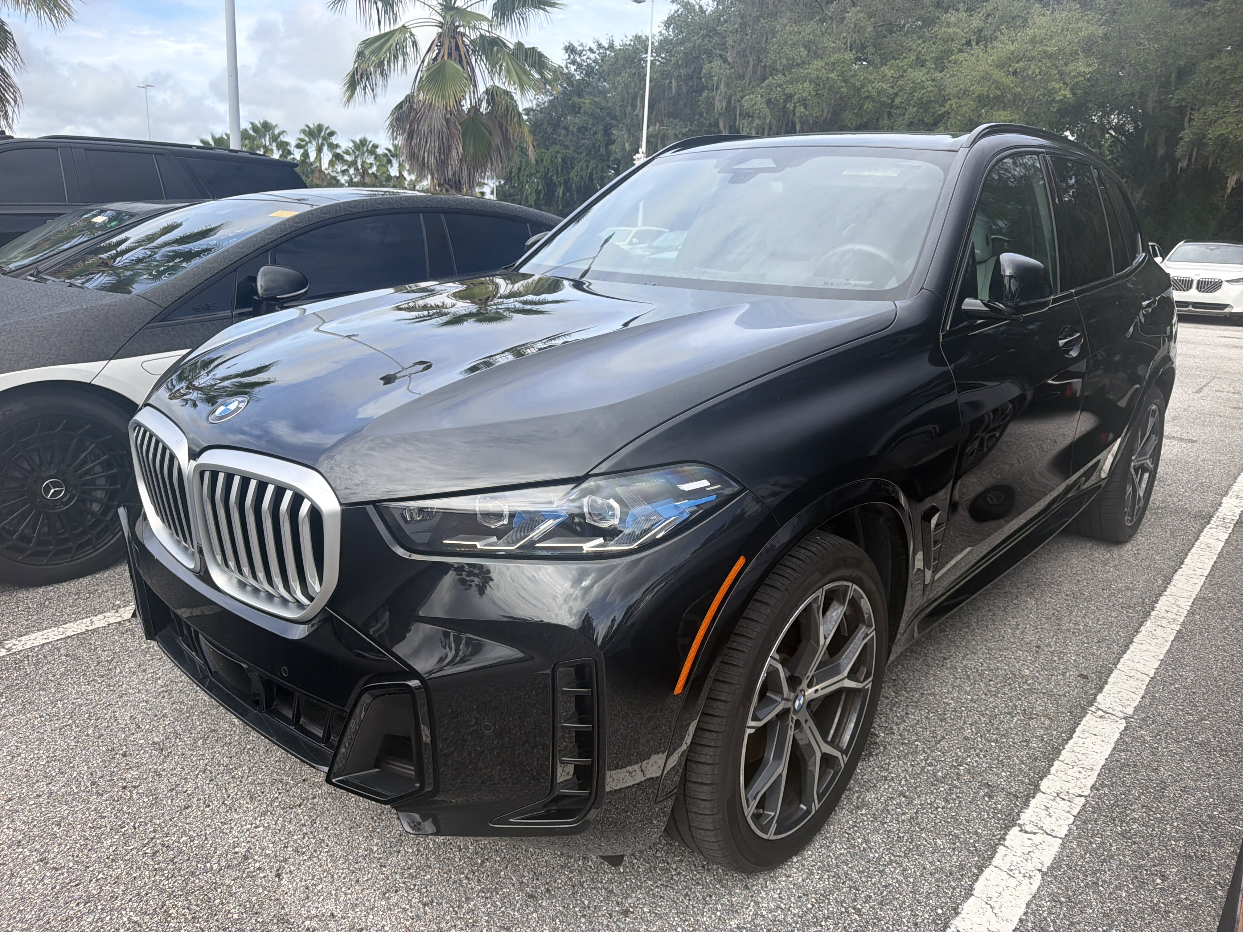 Certified 2026 BMW X5 xDrive40i w/ M Sport Package AWD/4WD image 4