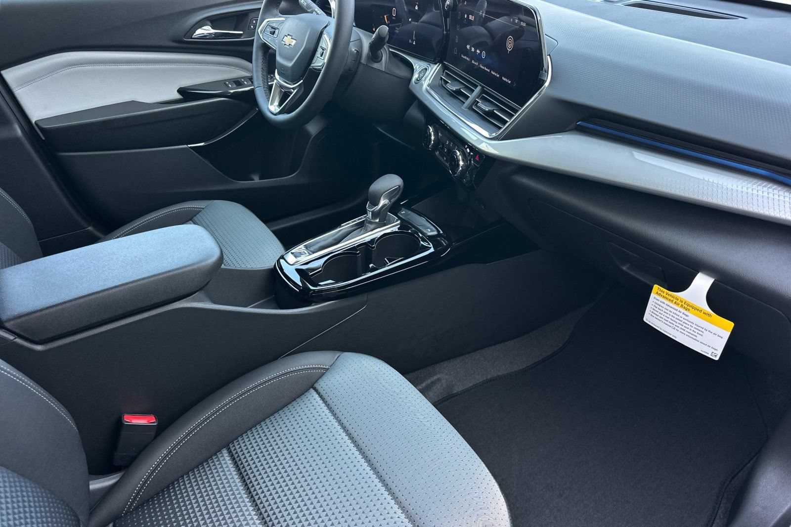 New 2026 Chevrolet Trax LT w/ Driver Confidence Package FWD image 16