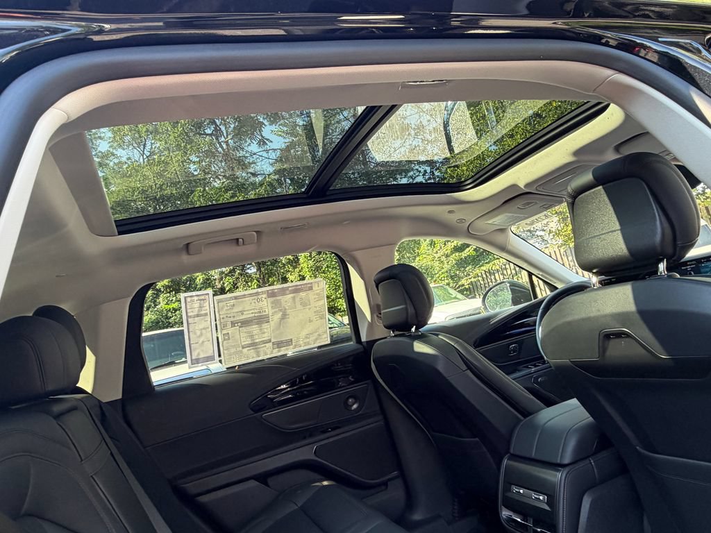 New 2026 Lincoln Nautilus Premier w/ Equipment Group 102A AWD/4WD image 7