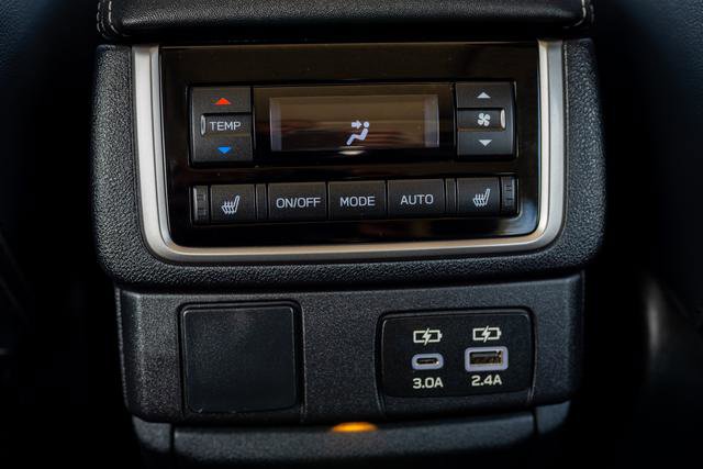 Certified 2023 Subaru Ascent Limited w/ Technology Package image 28