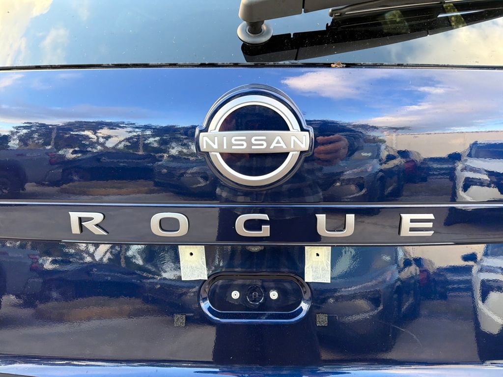 New 2026 Nissan Rogue SV image 10