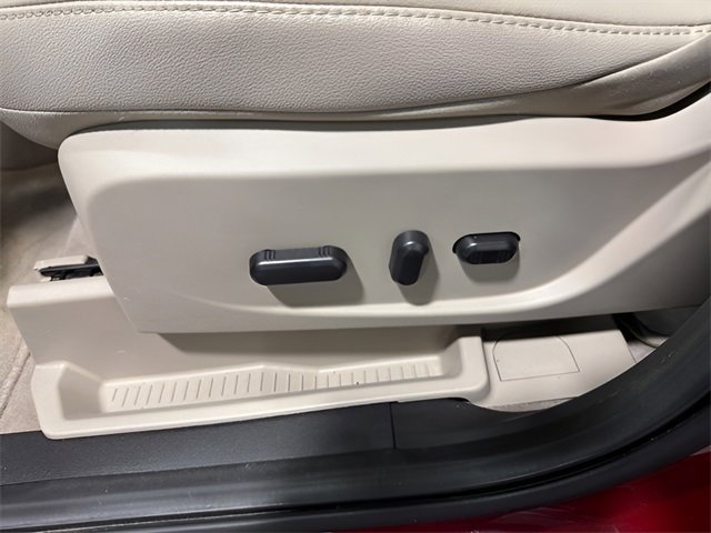 Used 2015 Ford Escape Titanium image 12