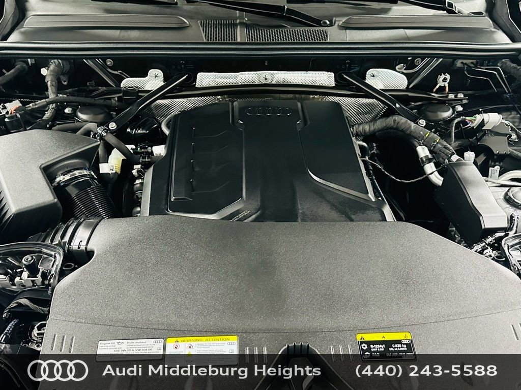 Certified 2025 Audi Q5 Premium w/ Convenience Package image 32
