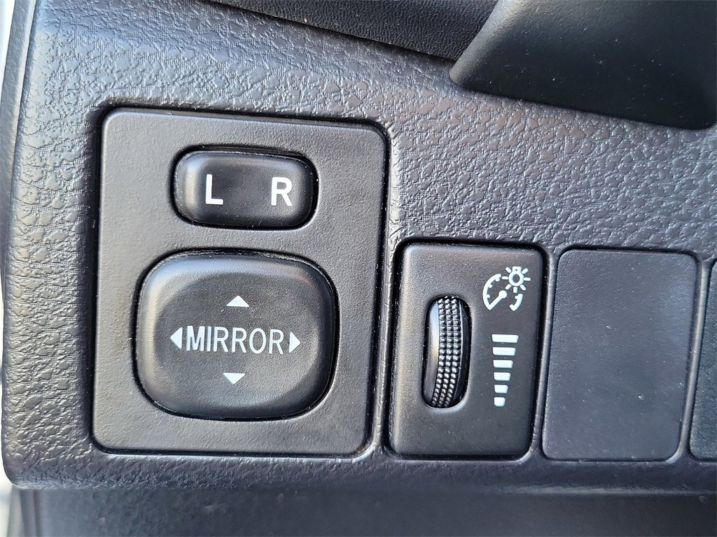 Used 2018 Toyota Corolla SE image 14