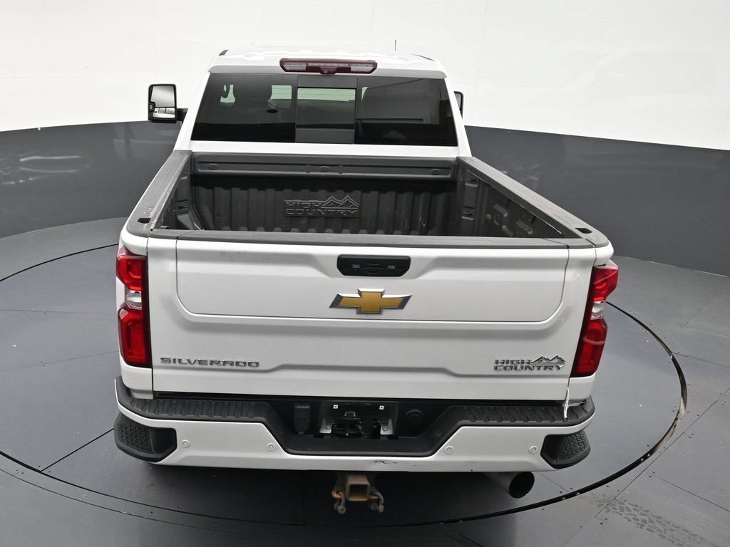 Used 2024 Chevrolet Silverado 3500 High Country w/ High Country Premium Package AWD/4WD image 15