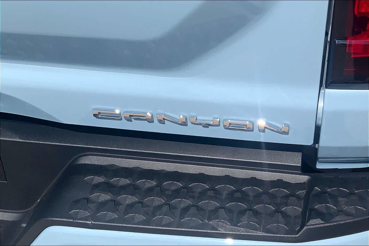 Certified 2025 GMC Canyon Denali AWD/4WD image 10