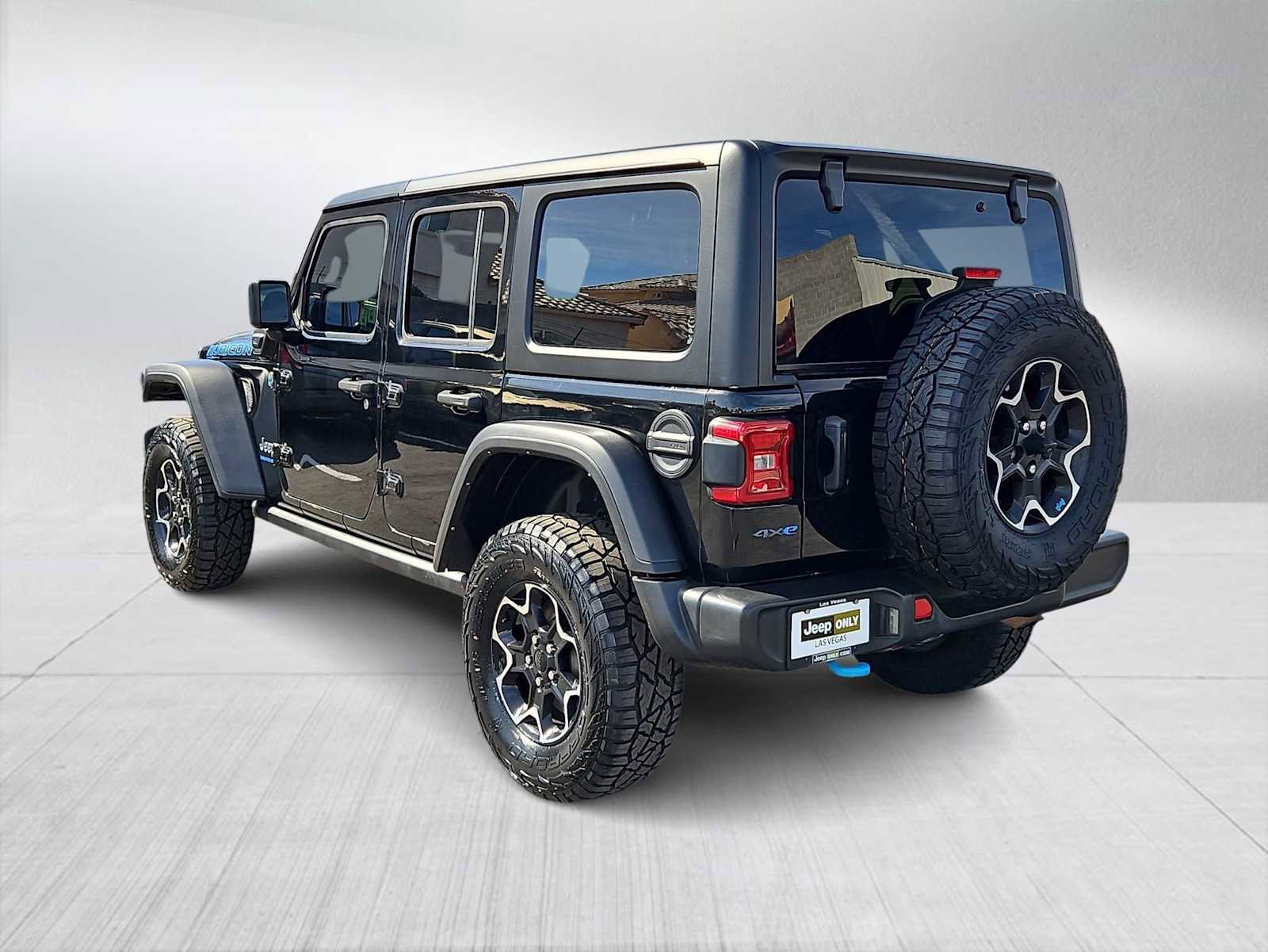 Used 2023 Jeep Wrangler Unlimited Rubicon 4xe w/ Cold Weather Group image 6