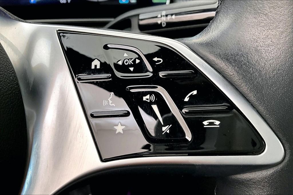 Used 2024 Mercedes-Benz C 300 Sedan image 27