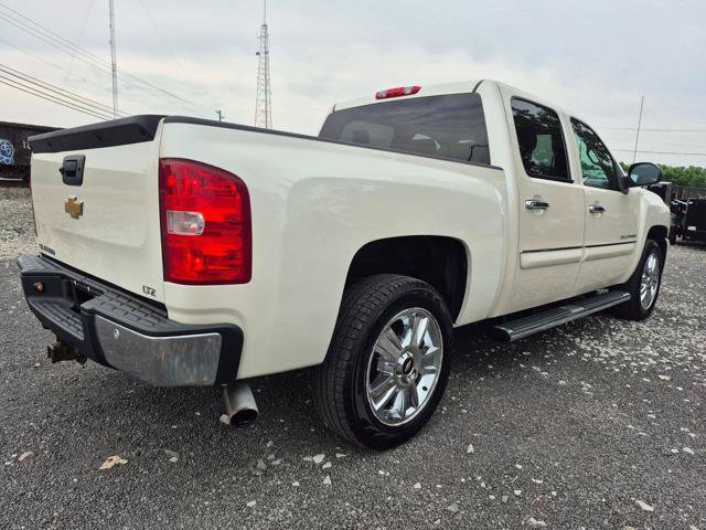 Used 2013 Chevrolet Silverado 1500 LTZ w/ LTZ White Diamond Edition image 5