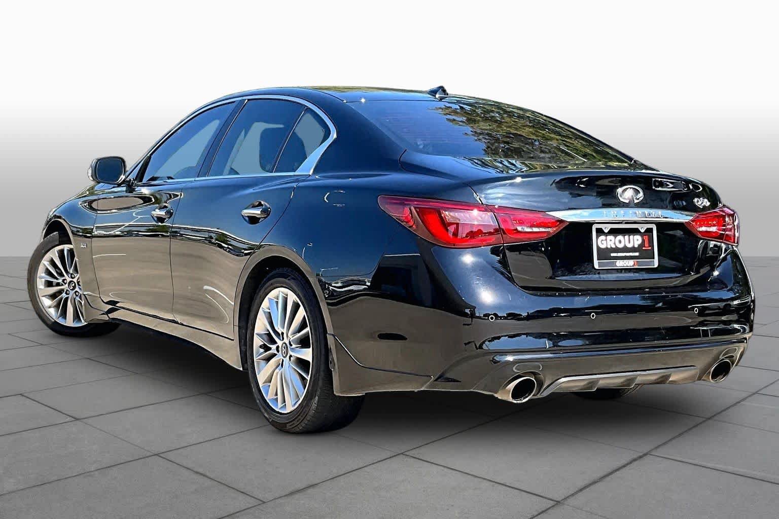 Used 2019 INFINITI Q50 Luxe w/ Essential Package (3.0T Luxe) RWD image 11