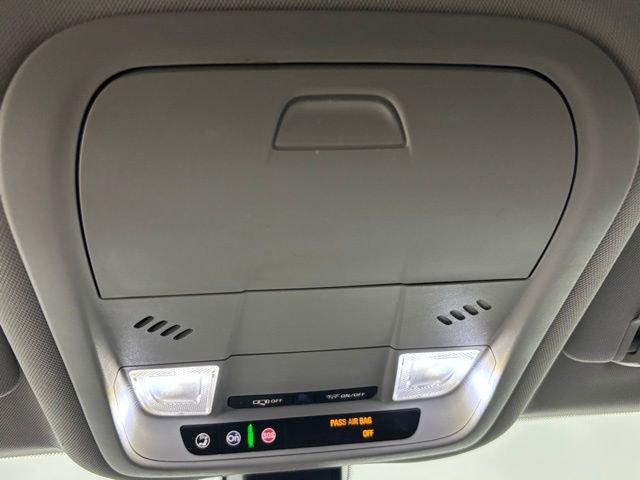 Used 2018 GMC Terrain SLE image 27