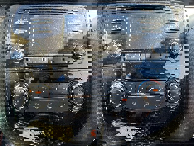 Used 2015 Nissan Rogue S image 18