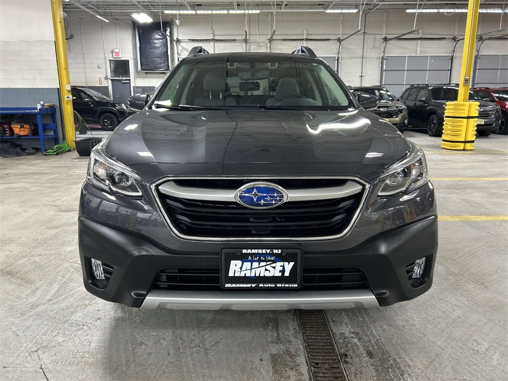 Certified 2022 Subaru Outback Limited XT image 3