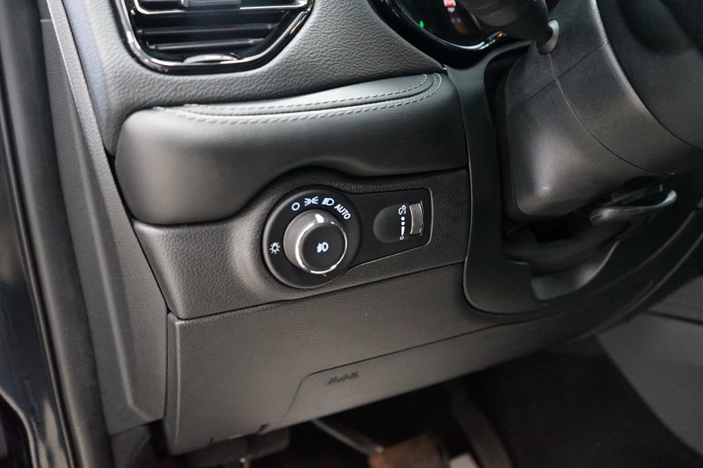 Used 2021 Dodge Durango GT image 29